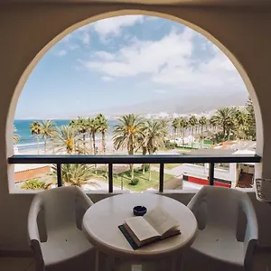 2 Bedrooms In Parque Santiago Arona (Tenerife)